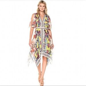 BCBGMAXAZRIA Roselle flutter sleeve printed dress, made of 100% silk